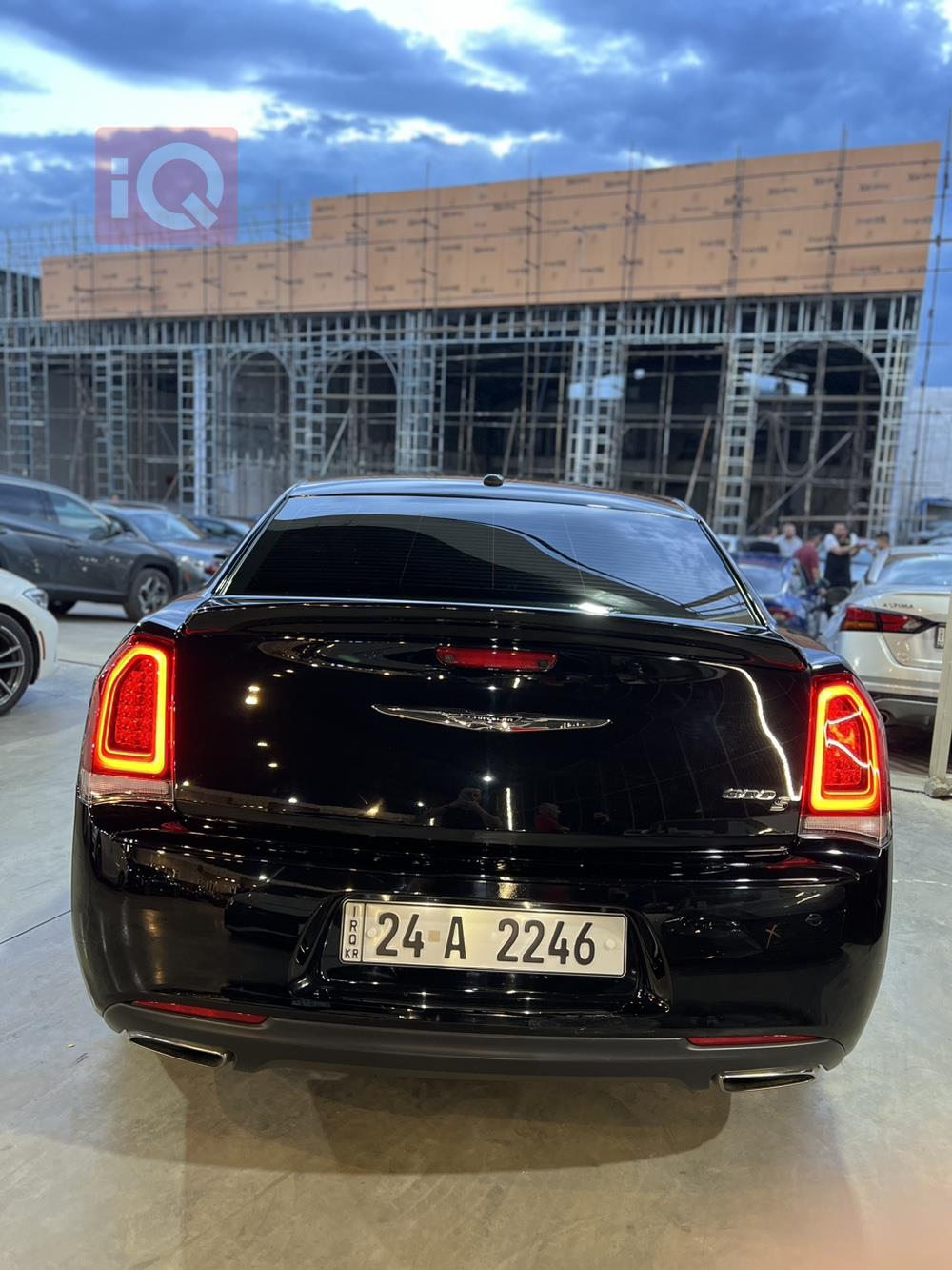 کرایسلەر 300